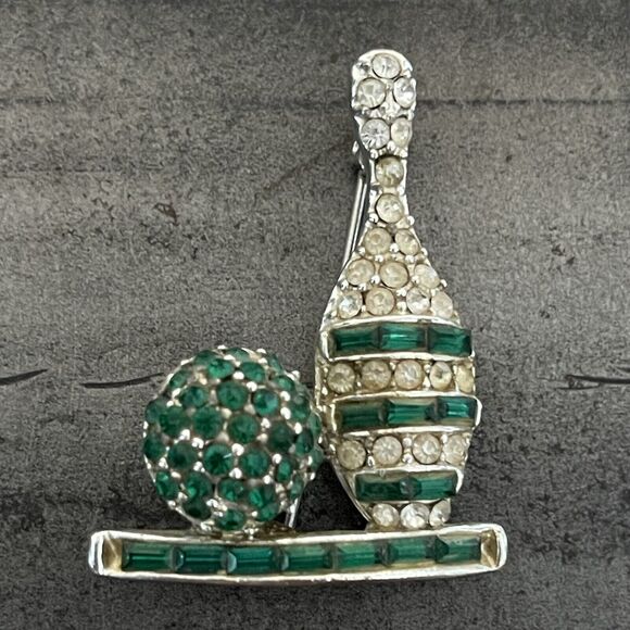 Vintage Bowling Ball & Pin Green Rhinestone Brooch, Rhodium Plated Retro Unique - Picture 1 of 6
